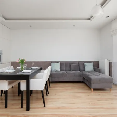 Dunska Chic By Bookinghost * Štetín