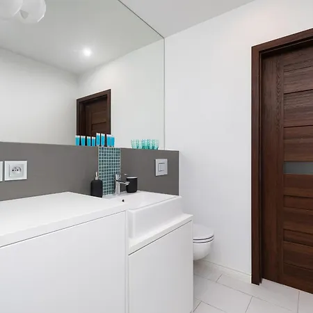 Apartmán Dunska Chic By Bookinghost