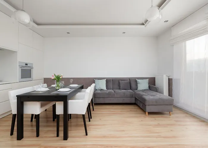 Dunska Chic By Bookinghost * Szczecin