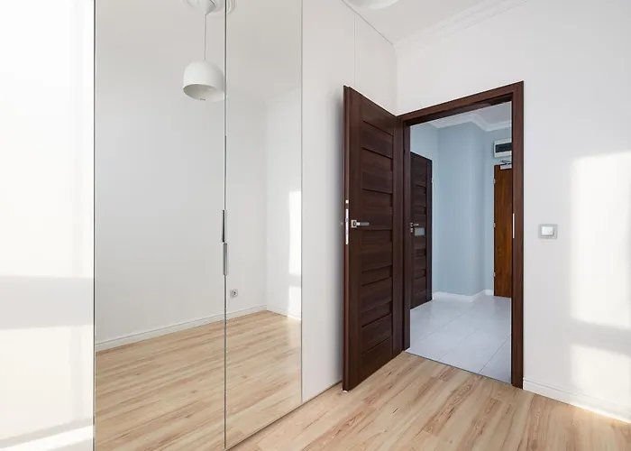 Dunska Chic By Bookinghost * シュチェチン