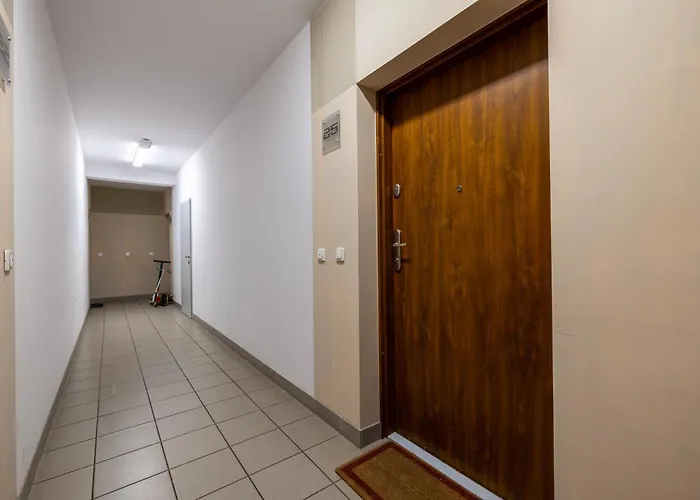 Dunska Chic By Bookinghost *